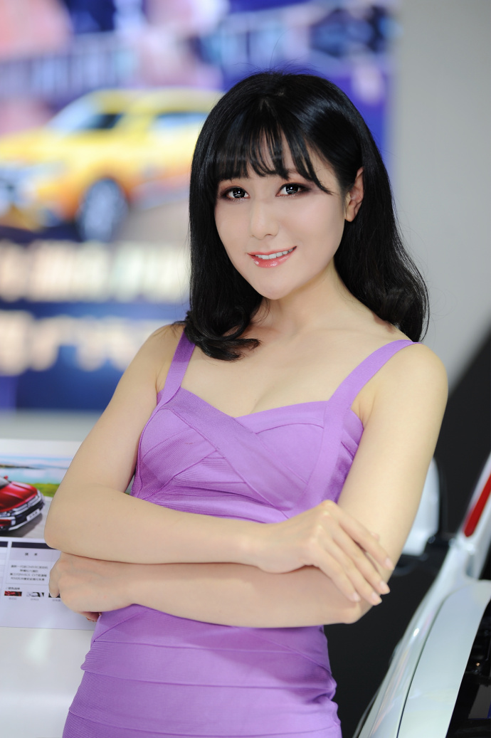 厦门国际车展性感模特周艺聪图片 3