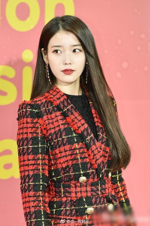 韩国美女明星iu李知恩美图 3