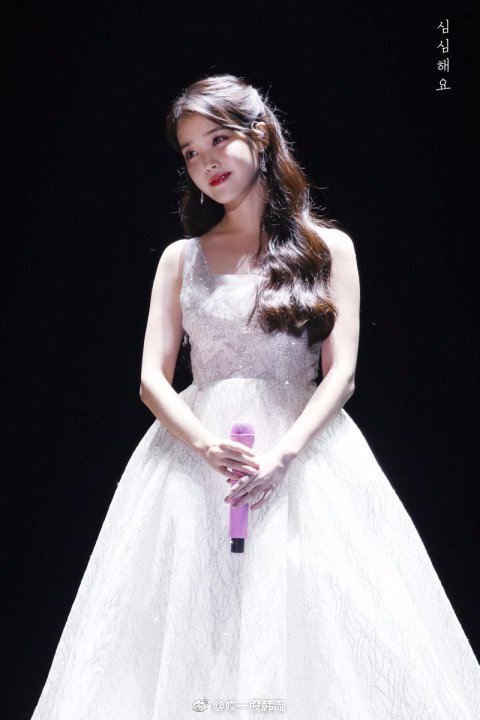 韩国美女明星iu李知恩美图 5