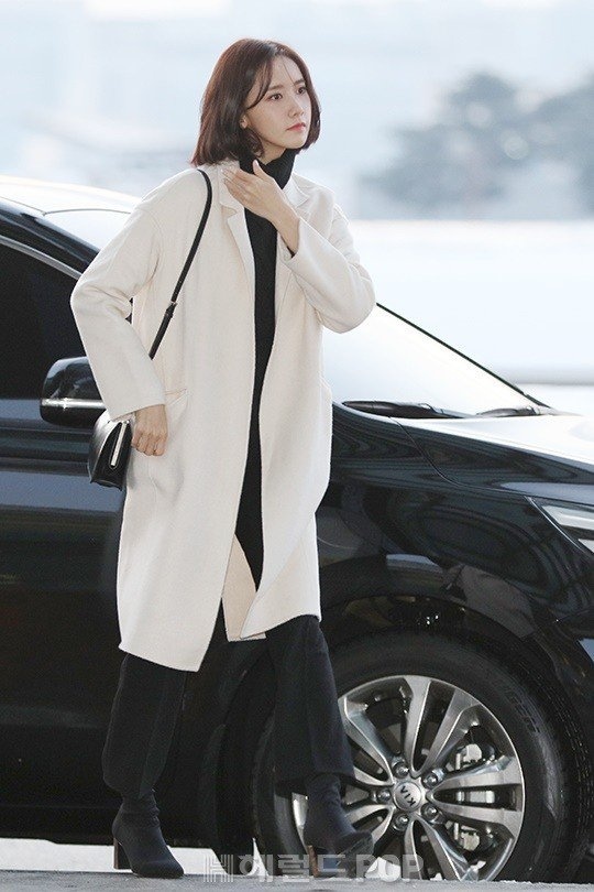 韩国女团少女时代允儿仁川机场前往塞班岛参加 7