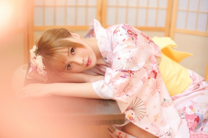 清纯刘海美女日本和服唯美写真 7