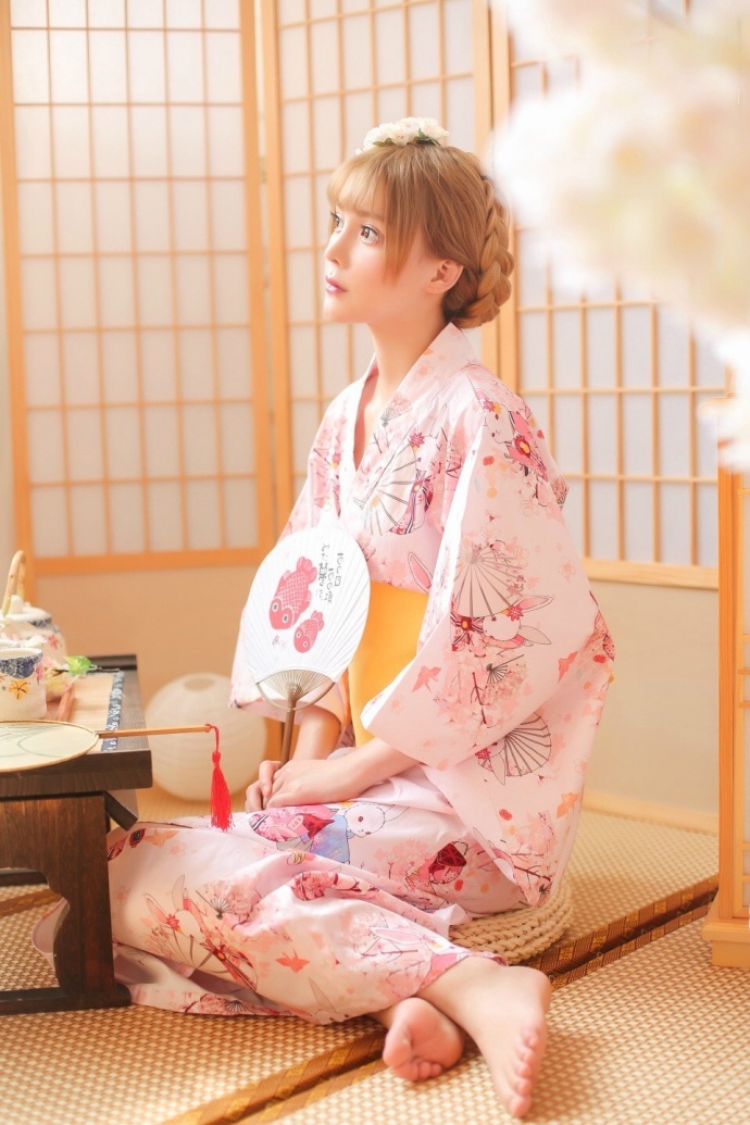 清纯刘海美女日本和服唯美写真 8