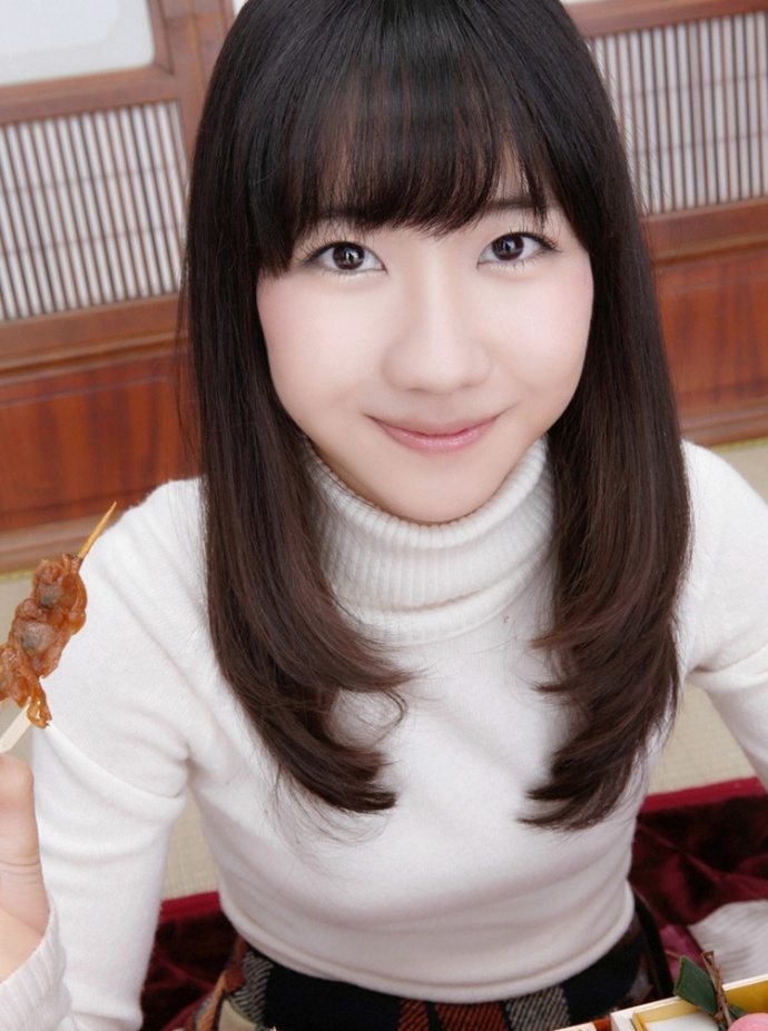 日本嫩模柏木由纪高清写真阳光笑容魅惑十足 4