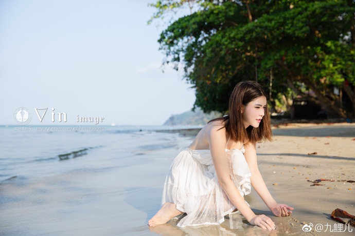 清纯热门美女九鲤儿海边唯美写真 8