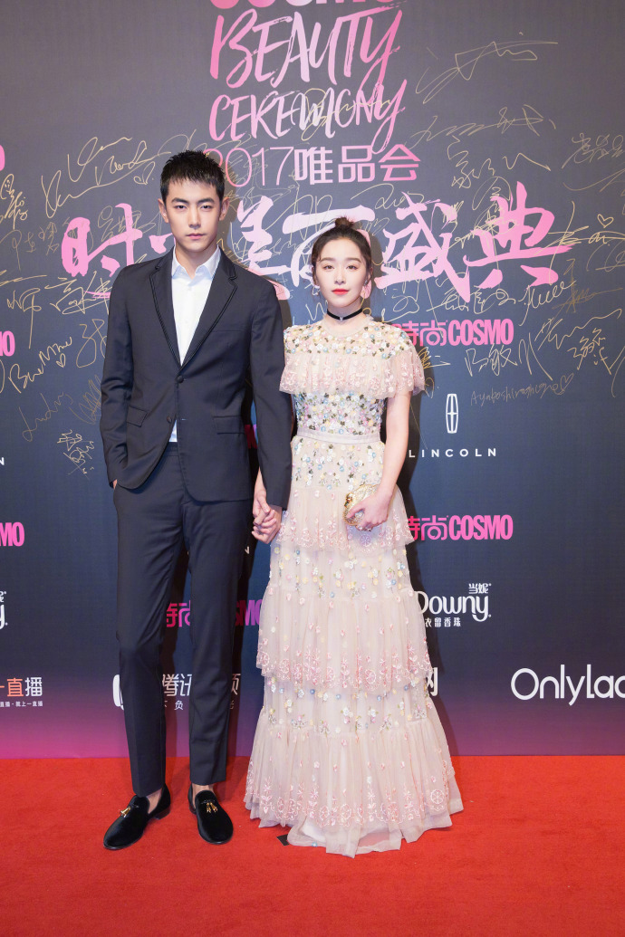 东北美女明星阚清子出席​COSMO时尚美丽盛典礼服 9