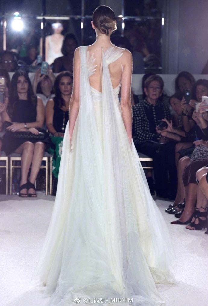 Marchesa SS 2016 Collections唯美礼服图片完美背杀