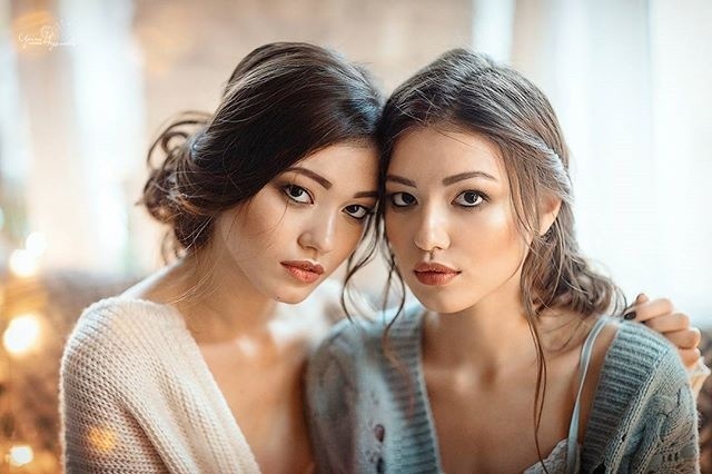 欧美美女闺蜜照私房图片 8