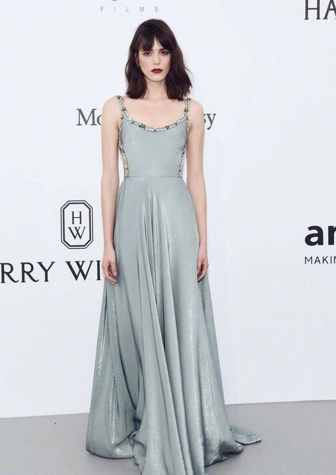 欧美美女明星汀妹Stacy Martin高级的性冷淡脸图片 7
