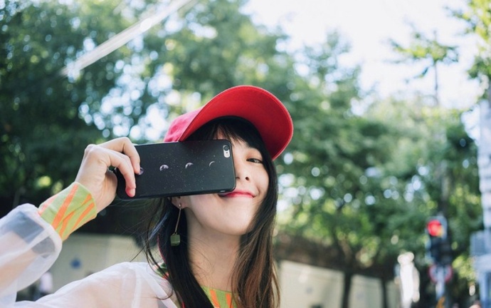 清纯时尚软萌小可爱美眉街头摆pose 7