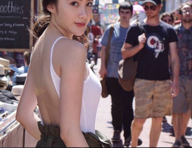 很有气质的越南美女图片_清纯美女身材也超棒 10