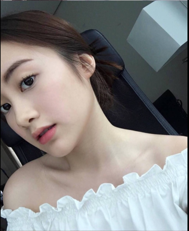 很有气质的越南美女图片_清纯美女身材也超棒 13