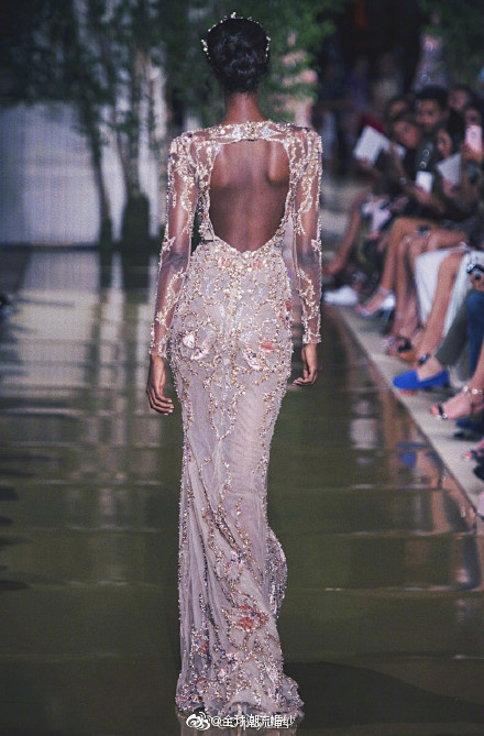 Zuhair Murad Couture Fall 2017｜美由背而来礼服图片