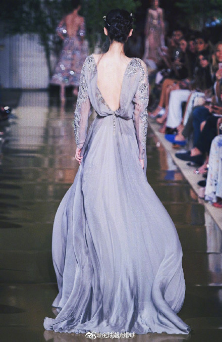 Zuhair Murad Couture Fall 2017｜美由背而来礼服图片 5