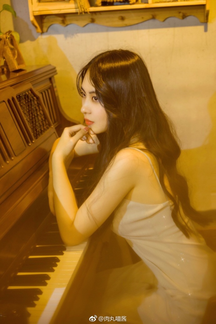 性感美女肉丸喵酱透视私房福利图片 3