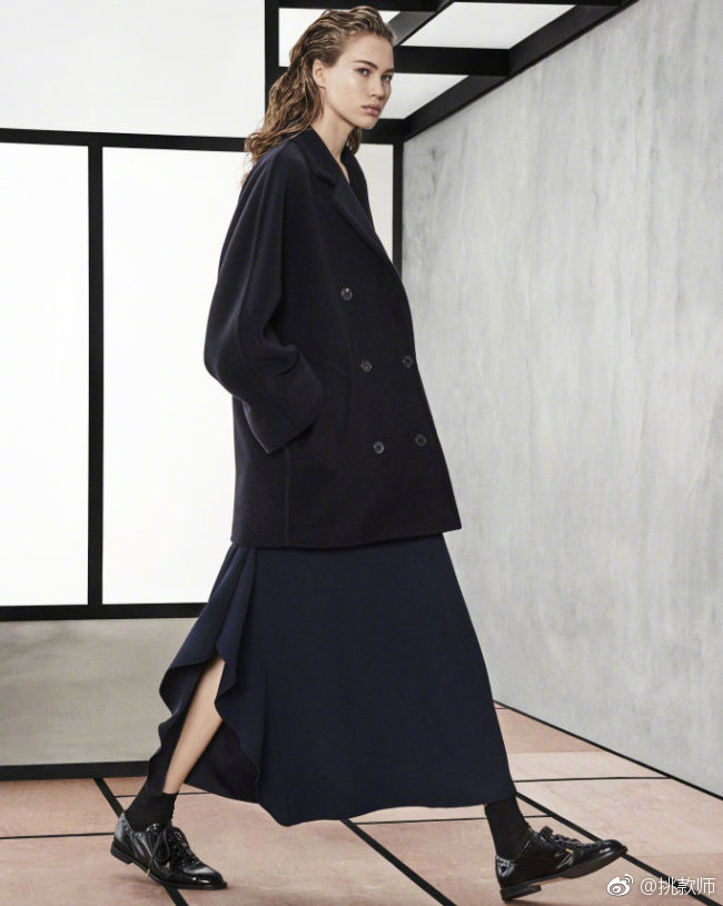欧美美女模特演绎Max Mara 2018早秋系列端庄大气经 2