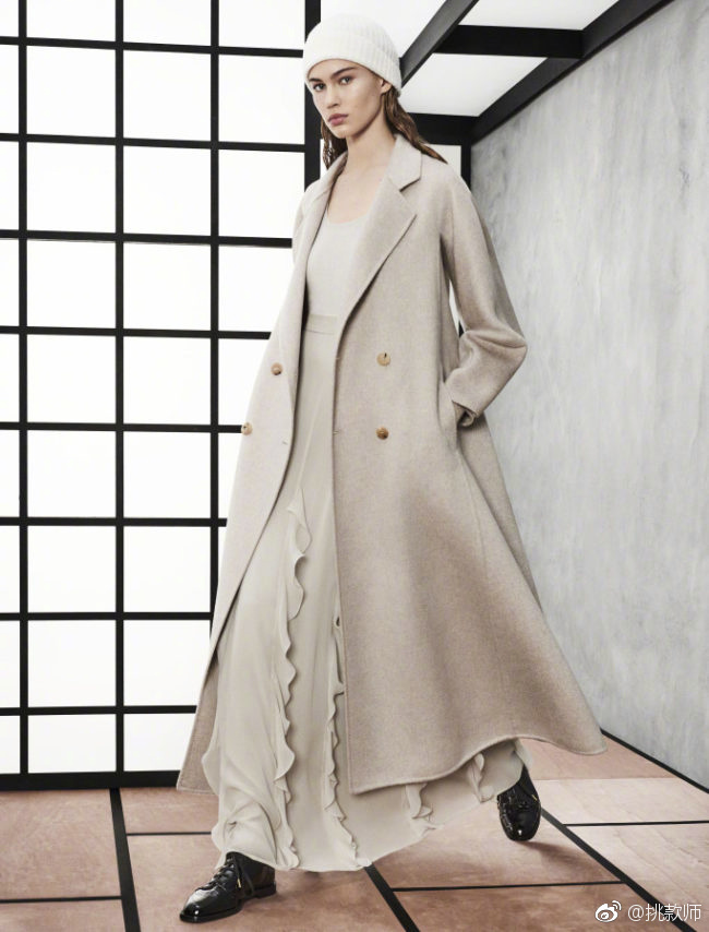 欧美美女模特演绎Max Mara 2018早秋系列端庄大气经 9