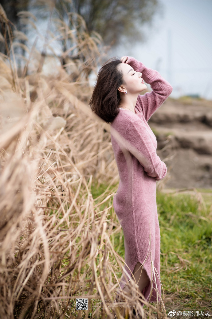 清纯美女SUSU深冬的芦苇唯美图片 5