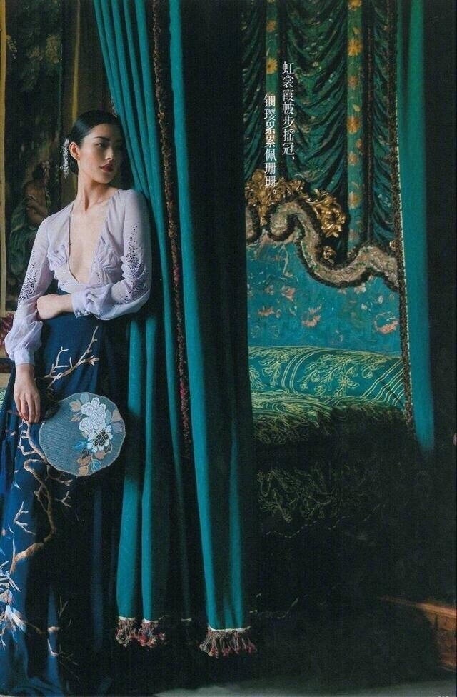 中国风时尚超模刘雯复古风写真 8