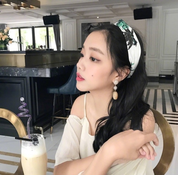 软萌妹子自拍照 4