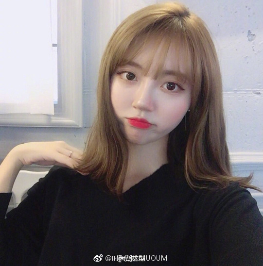 半熟气质hair style齐肩卷发美女自拍照 3