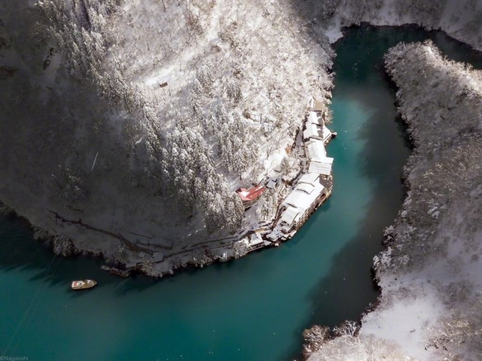 摄影师naagaoshi拍摄的一组日本冬季的雪景有点浪 7