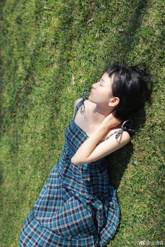 清纯美女元气满满写真 3