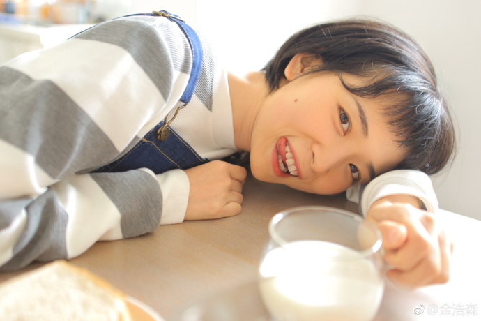清纯美女元气满满写真 7