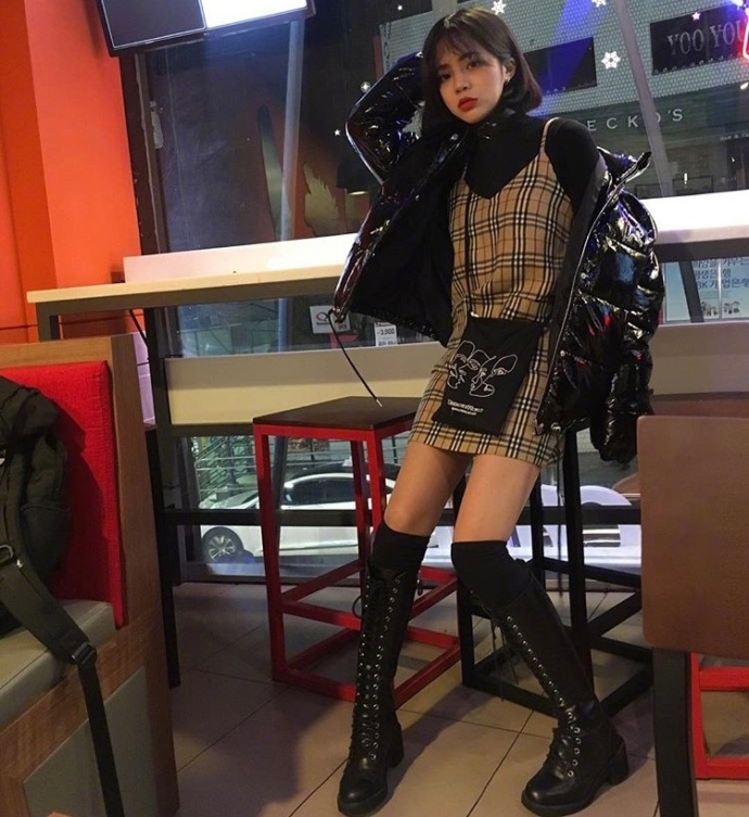 适合帅气酷女孩的日常穿衣搭配参考 6