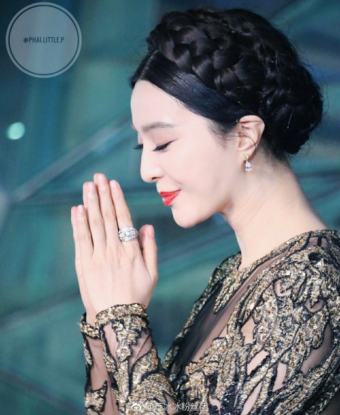 大眼美女明星范冰冰出席KING POWER全球代言活动图 4