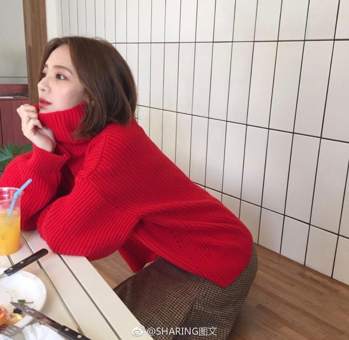 短发美女自拍照_短发真的太适合冬天啦