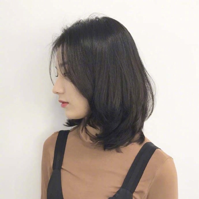 一波短发合集直发卷发都有的短发美女自拍合集 5