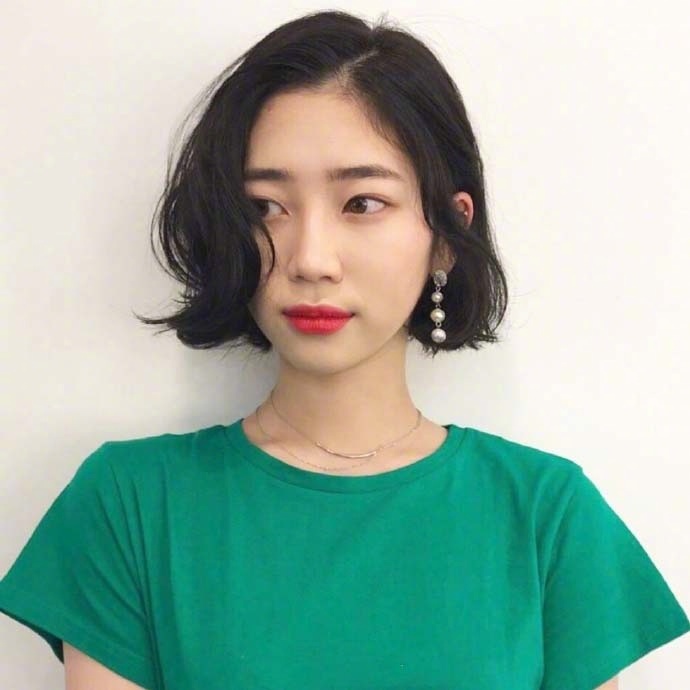 一波短发合集直发卷发都有的短发美女自拍合集 6