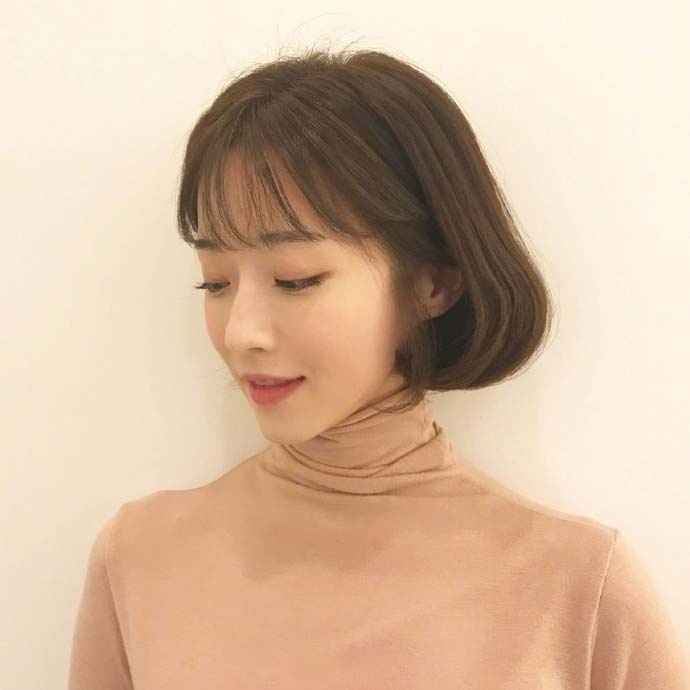 一波短发合集直发卷发都有的短发美女自拍合集 8
