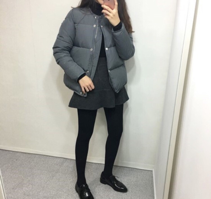 学院风时尚美女穿衣搭配示范 3