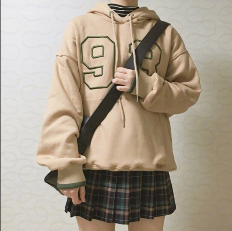 可爱俏皮的半裙穿衣搭配轻松驾驭减龄学院风 3