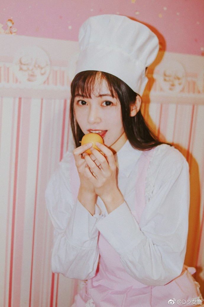 清纯小厨娘美女图片 3
