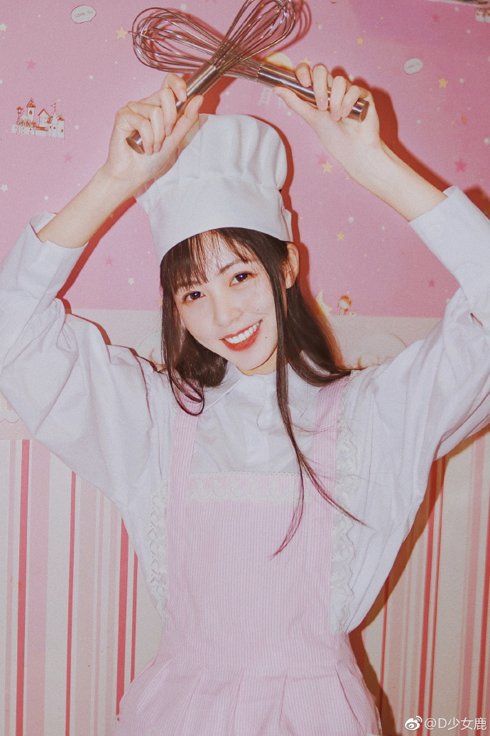 清纯小厨娘美女图片 5