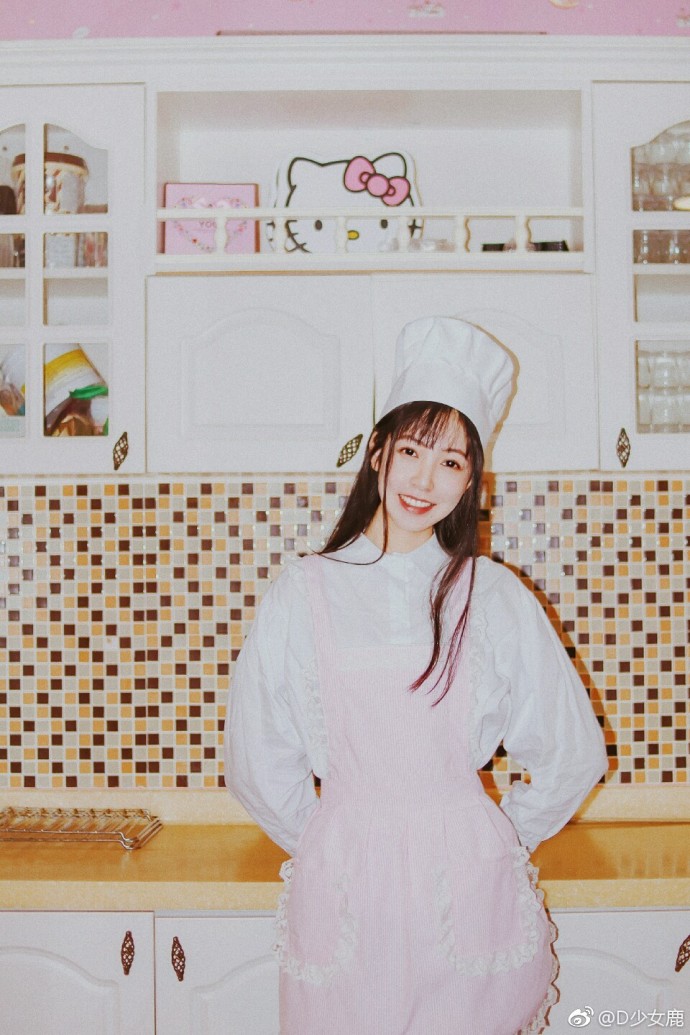 清纯小厨娘美女图片 6