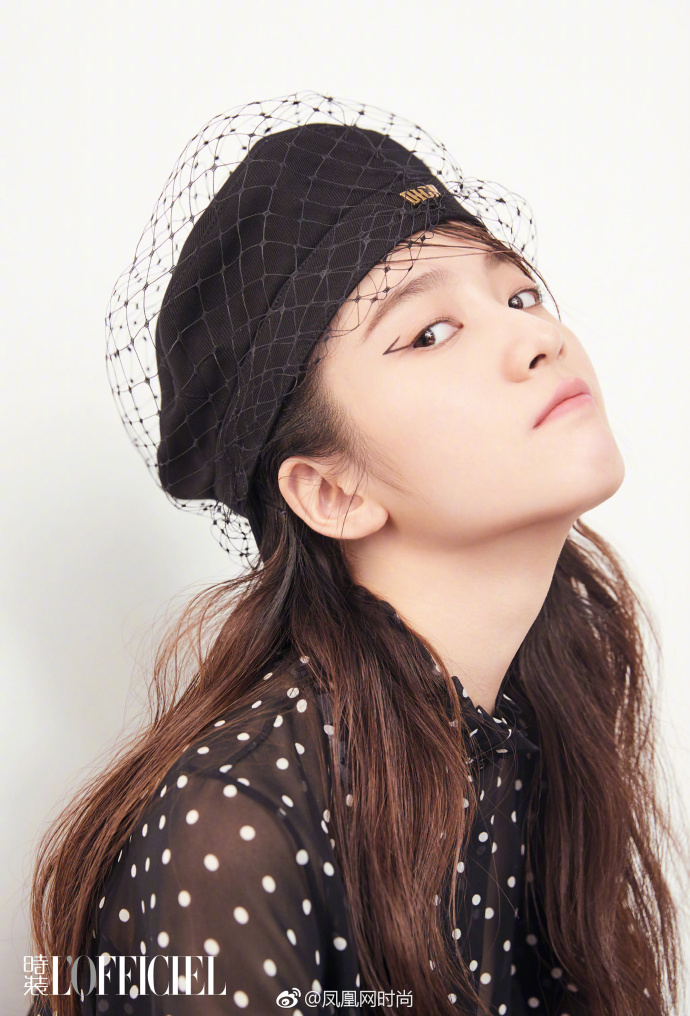 北京美女明星张雪迎Sophie小姐姐的湿发背头封面 5