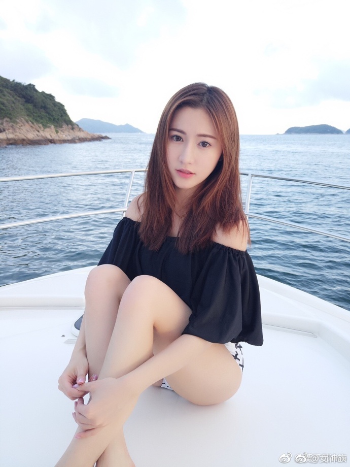 艺人黃子菲Ava长相甜美性感图片 8