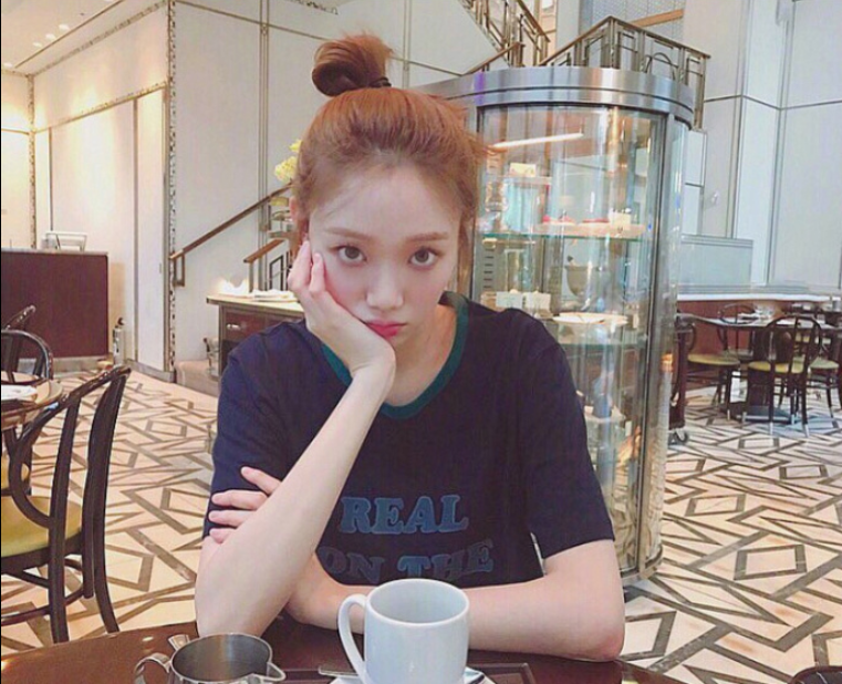 韩国美女明星李圣经私照合集满满的少女感图片 4