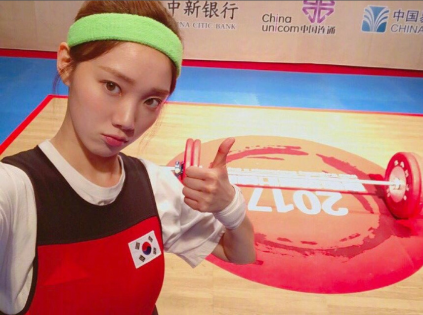 韩国美女明星李圣经私照合集满满的少女感图片 5