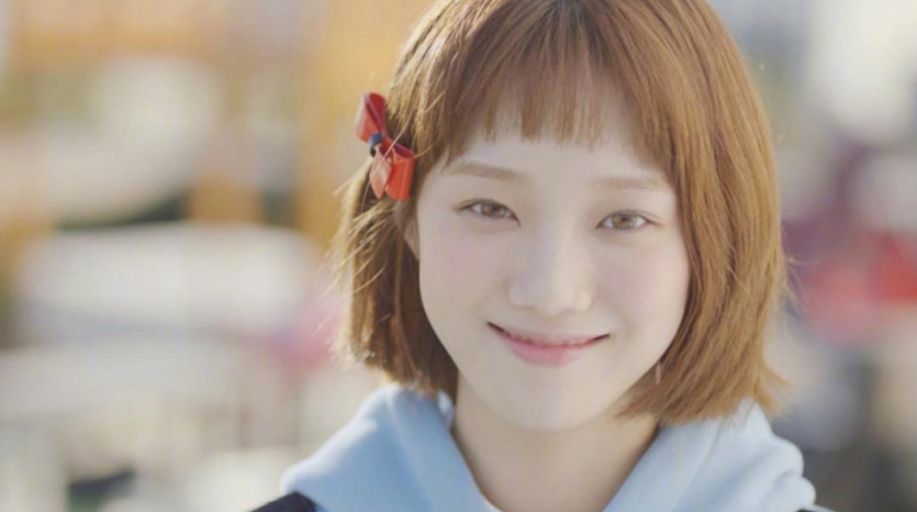 韩国美女明星李圣经私照合集满满的少女感图片 11