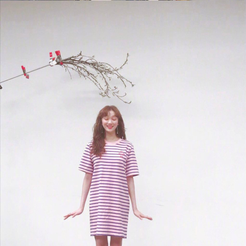 韩国美女明星李圣经私照合集满满的少女感图片 16