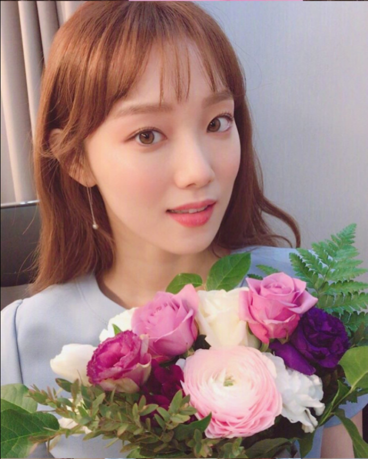 韩国美女明星李圣经私照合集满满的少女感图片 26