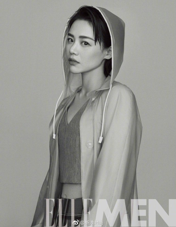 大眼美女明星马思纯登上男刊ELLEMEN封面诠释黑白 5