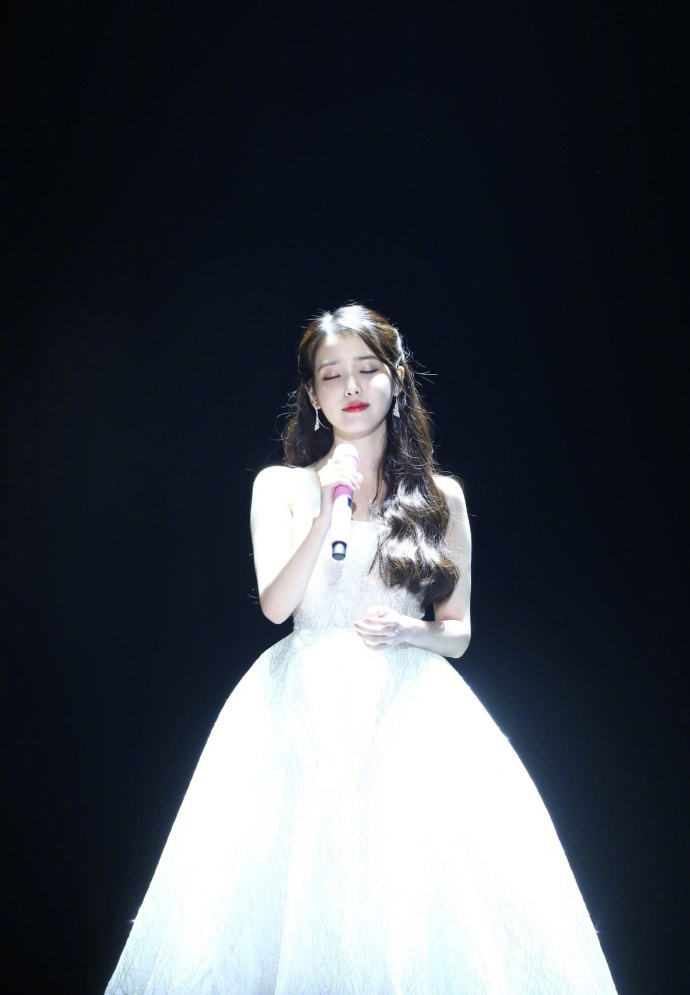 韩国美女明星iu李知恩仙女图片 3