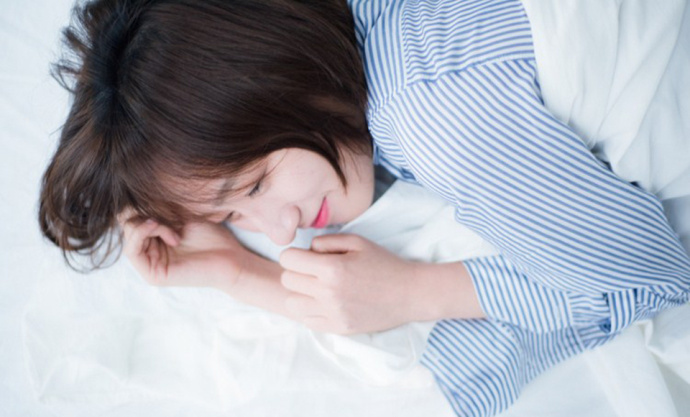 吊带美女高清图片写真 6
