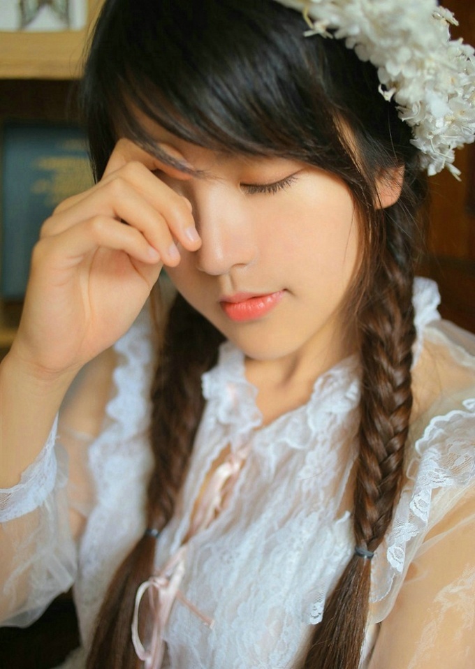 清纯美女大眼麻花辫清纯写真 6