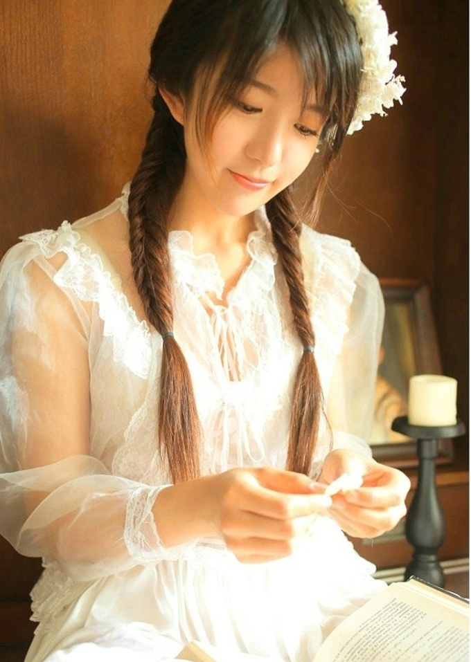 清纯美女大眼麻花辫清纯写真 9